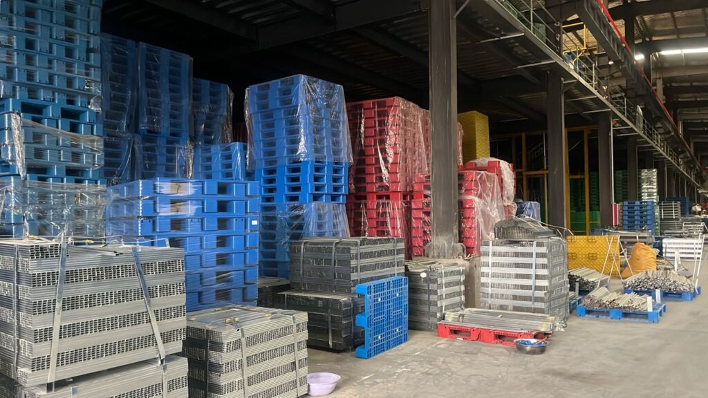 Pallet Plastik 04 - PalletPlastik.net | Tangguh Adi Perkasa